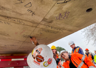 Signing of the girder.